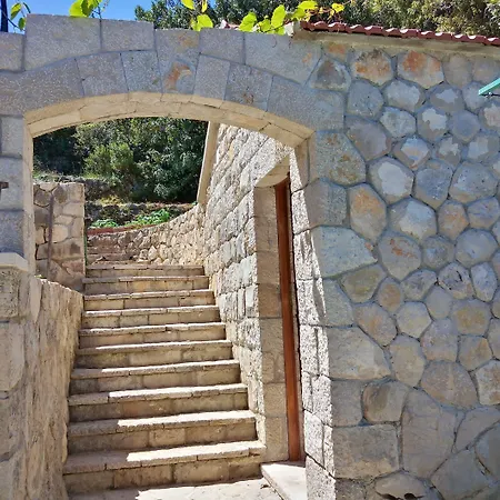 Hazdovac Bed & Breakfast Kozarica