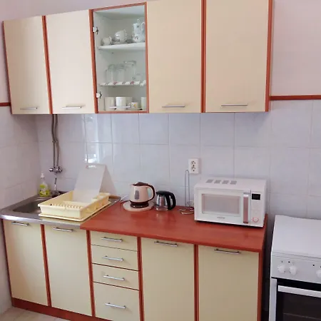 فندق مبيت وإفطار Hazdovac 3*