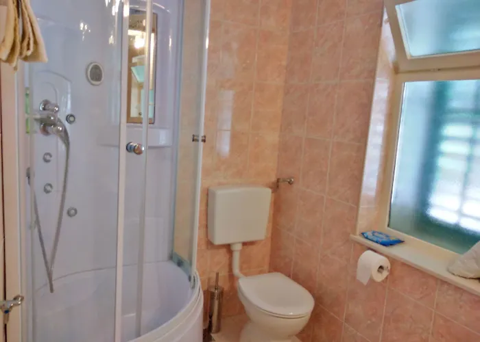 Hazdovac Bed & Breakfast Kozarica