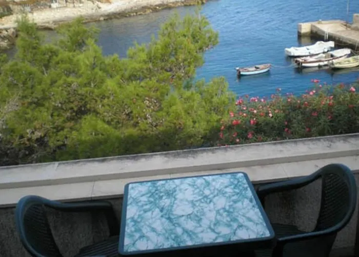 Bed & Breakfast Hazdovac 3*
