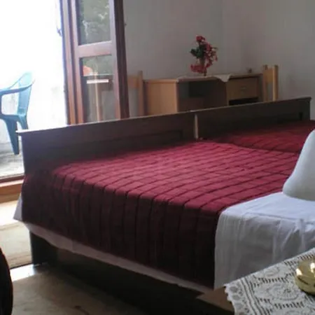 Hazdovac Bed & Breakfast Kozarica