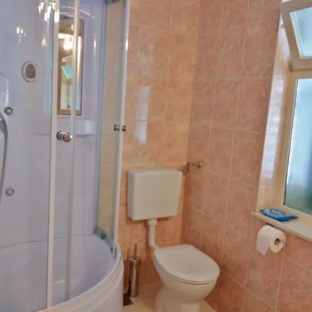 Hazdovac Bed & Breakfast Kozarica
