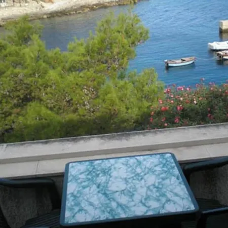 Bed & Breakfast Hazdovac 3*